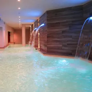 Columbia Wellness & Hotel